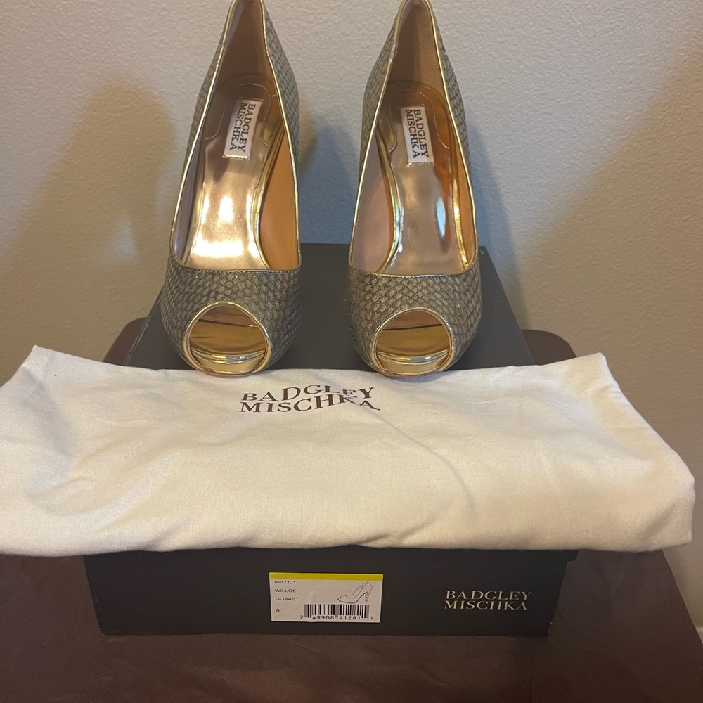 Gold scale heels